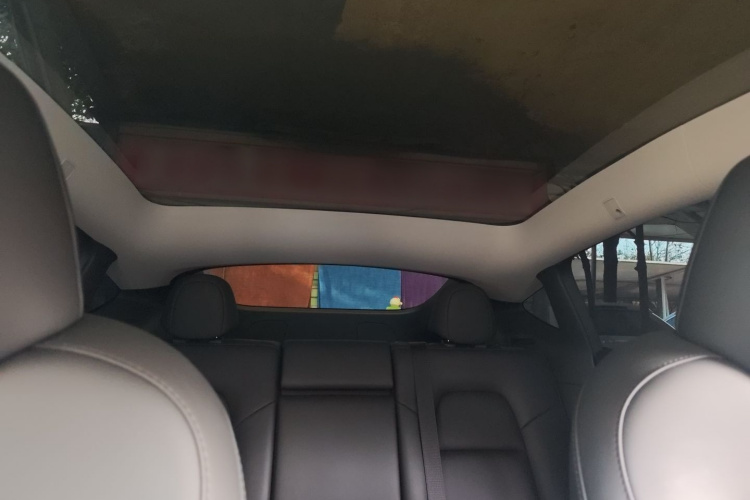 特斯拉 Model Y 2024款 后轮驱动版中控内饰22