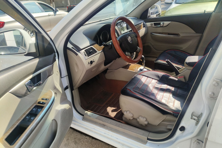 别克 凯越 2015款 1.5L 自动经典型中控内饰7003