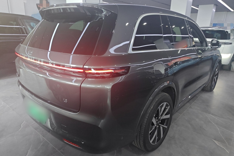 理想汽车 理想L8 2023款 Air车身外观7