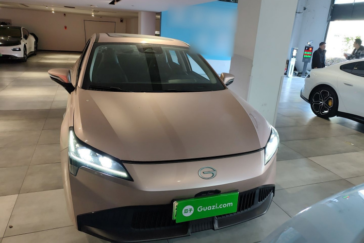 埃安 AION S Plus 2023款 80 科技版 三元锂车身外观2