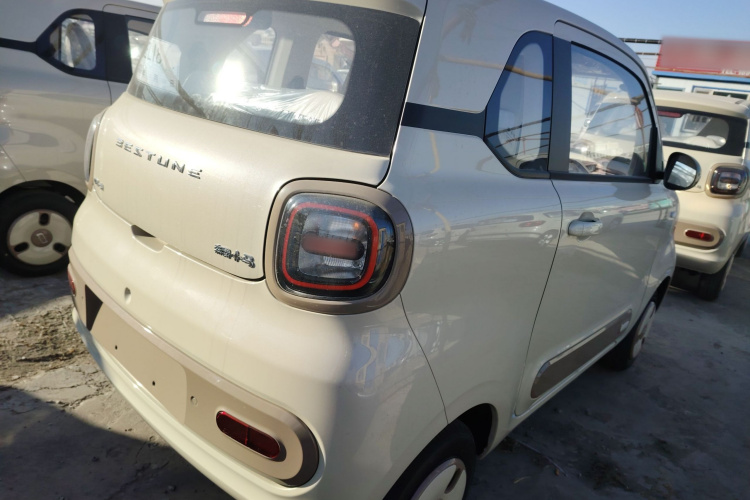 奔腾小马 2026款 222km 萌趣马 Plus车身外观7