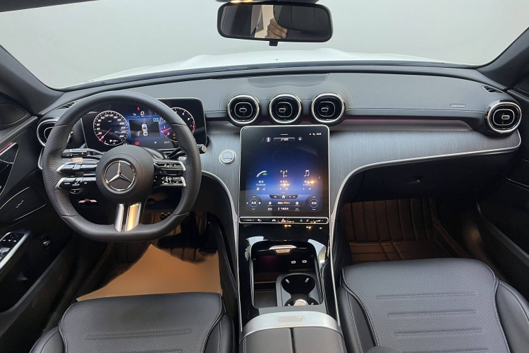 奔驰C级 2022款 C 200 L 运动版中控内饰7001