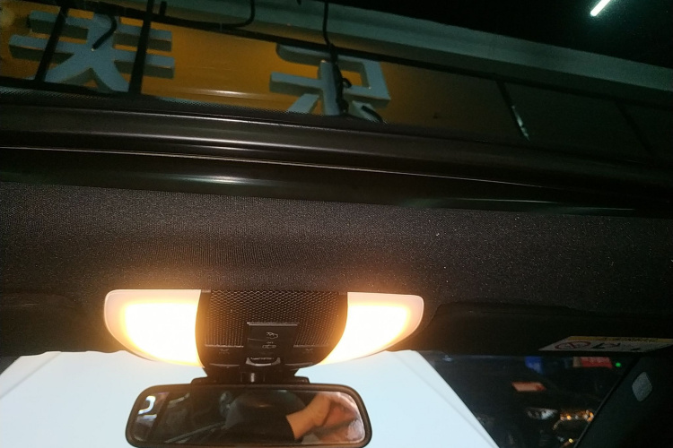 奔驰E级(进口) 2014款 E 200 轿跑版局部细节22