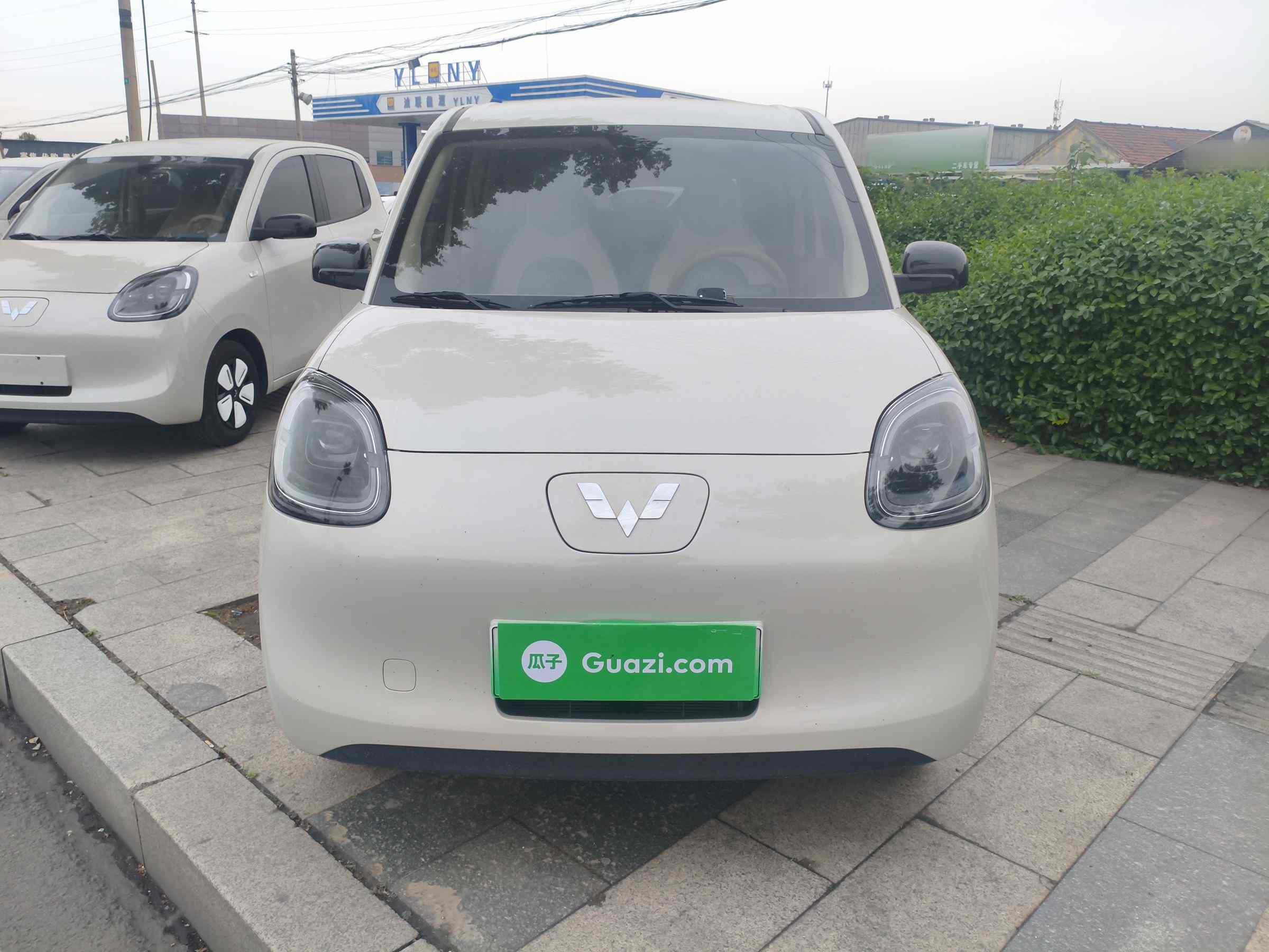 五菱汽车 宏光MINIEV 2025款 第四代 四门版 进阶款(1)