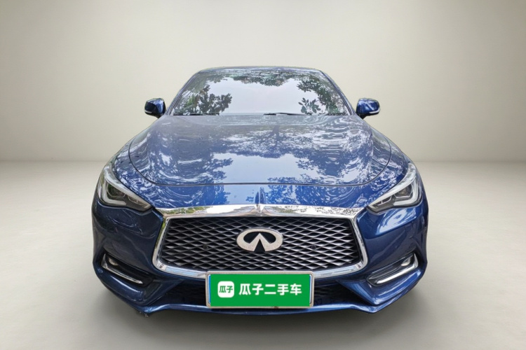 英菲尼迪Q60 2019款 S 2.0T 豪华运动版车身外观2