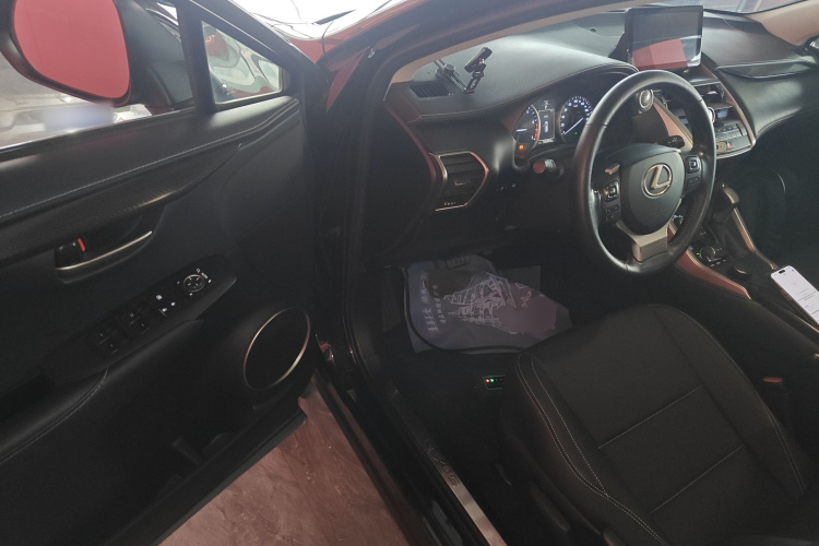 雷克萨斯NX 2015款 200 前驱 锋行版中控内饰7003