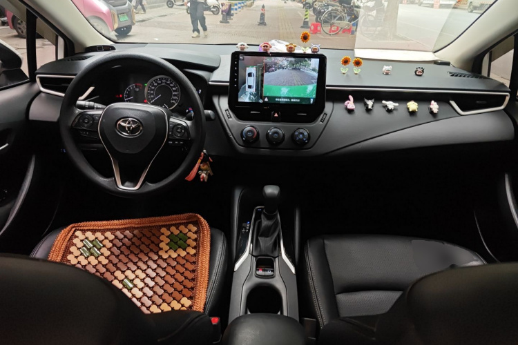 丰田 卡罗拉 2019款 1.2T S-CVT GL先锋版中控内饰12