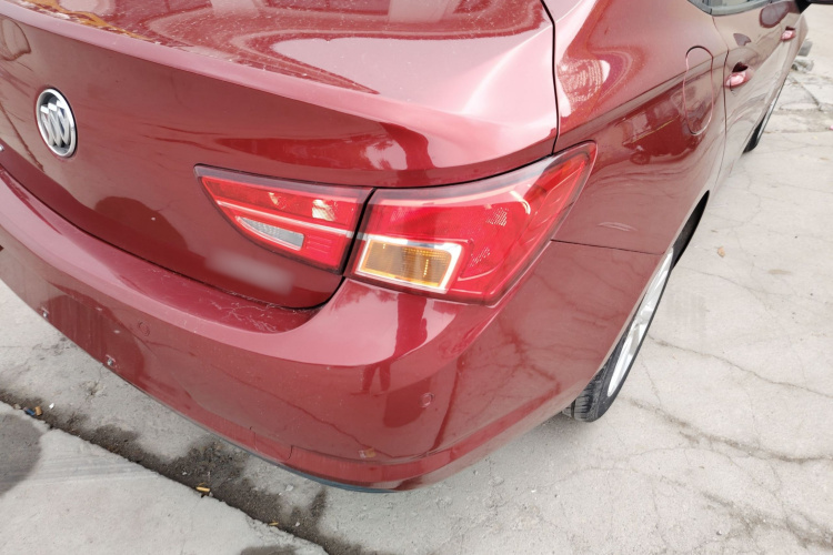 别克 威朗 2015款 三厢 15S 自动进取型车身外观9