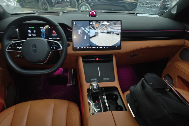 鸿蒙智行 问界M7 2024款 1.5T 智驾四驱Ultra版 6座中控内饰7002