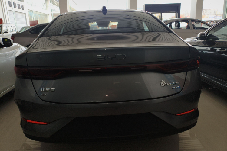 比亚迪 秦PLUS 2025款 EV 智驾版 420KM领先型车身外观6