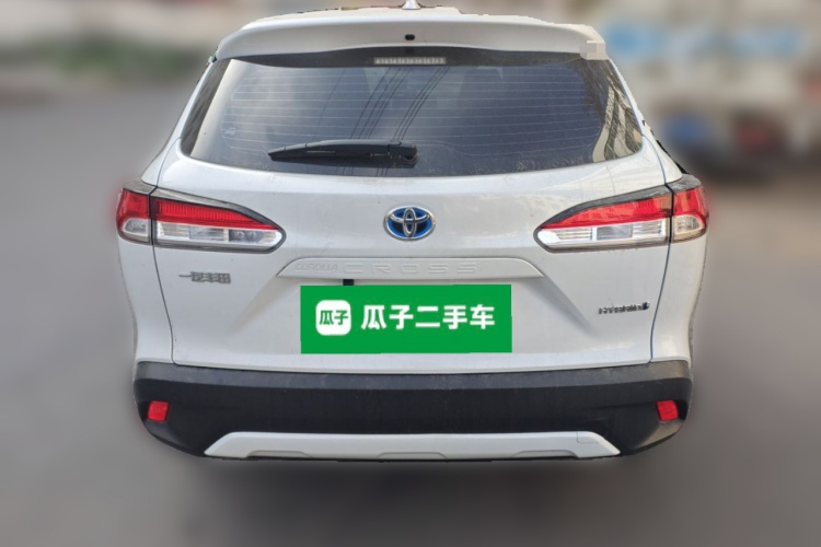 丰田 卡罗拉锐放 2023款 双擎 2.0L 精英版车身外观6