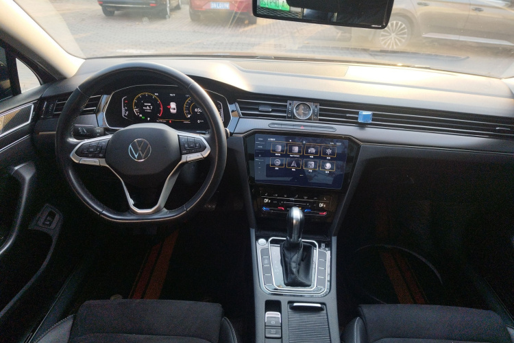 大众 迈腾 2020款 330TSI DSG 豪华型中控内饰12
