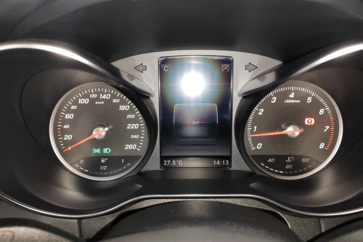 奔驰C级 2018款 C 200 L 运动版局部细节14