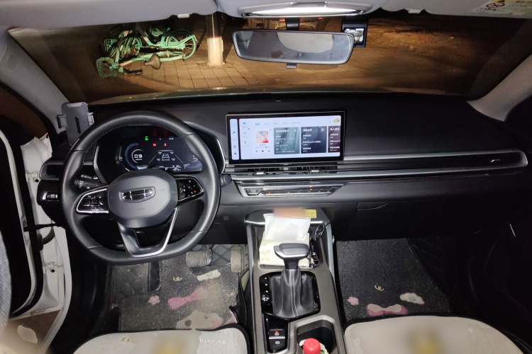 吉利汽车 帝豪 2023款 第4代冠军版 1.5L CVT豪华型中控内饰12