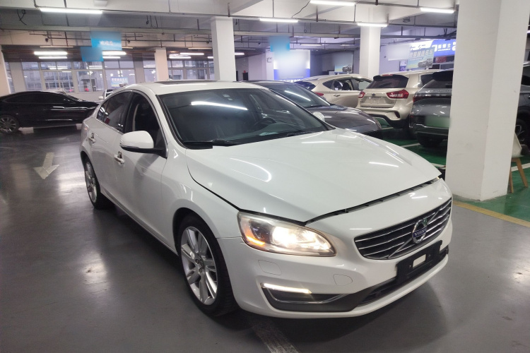 沃尔沃S60(进口) 2014款 T5 智逸版车身外观3