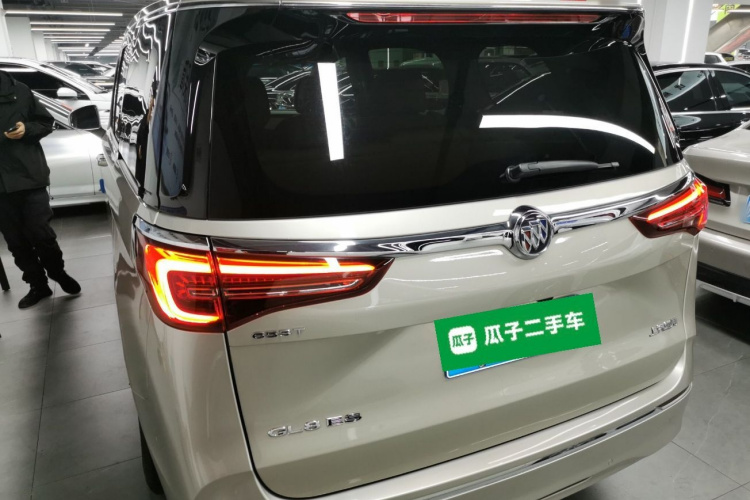 别克GL8 2020款 ES陆尊 653T 尊享型车身外观6