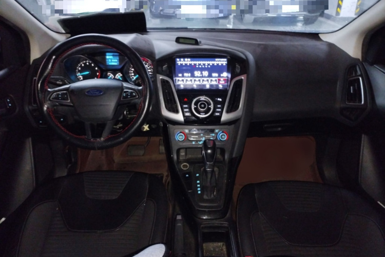 福特 福克斯 2015款 三厢 EcoBoost 125 自动超能风尚型中控内饰12