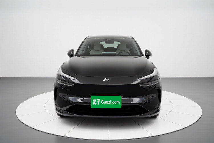 乐道L60 2024款 60kWh 四驱版车身外观2