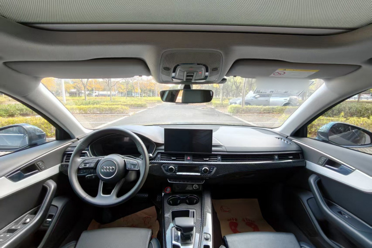 奥迪A4L 2020款 40 TFSI 豪华动感型中控内饰7004
