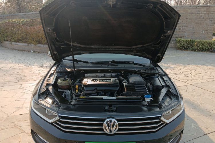 大众 迈腾 2018款 330TSI DSG 领先型机舱底盘24