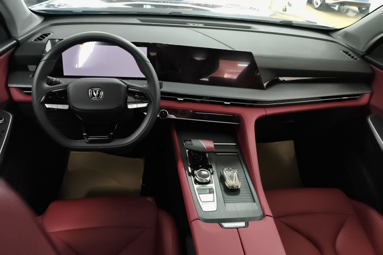 长安CS75 PLUS 2022款 第二代 1.5T 自动尊贵型中控内饰12