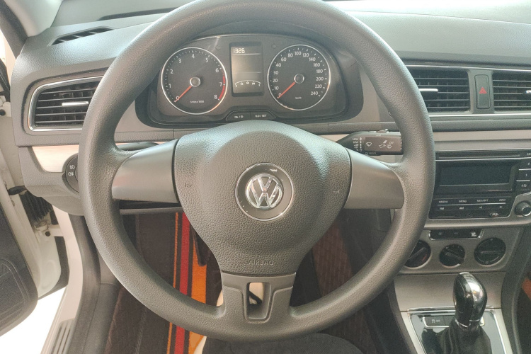 大众 朗逸 2013款 改款 1.4TSI DSG舒适版中控内饰13