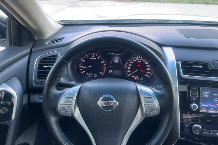 日产 天籁 2016款 改款 2.0L XL舒适版局部细节14