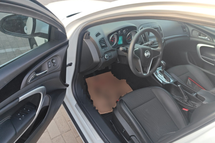 别克 君威 2015款 1.6T 领先技术型中控内饰20