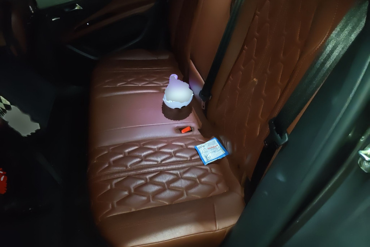 标致4008 2019款 400THP 豪华GT版中控内饰7004