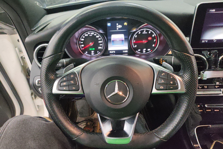 奔驰C级 2015款 C 300 运动版局部细节13