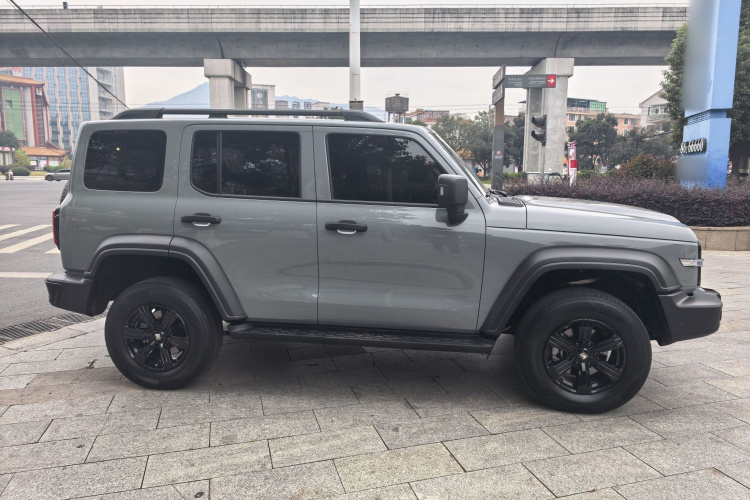 坦克300 2025款 2.0T 征服者车身外观6006