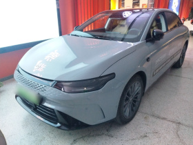 零跑汽车 零跑C01 2024款 增程 316尊享版