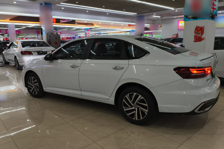 大众 朗逸 2024款 300TSI DSG星空领先版车身外观4