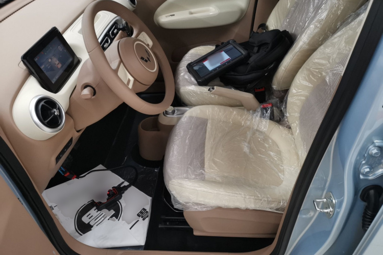 五菱汽车 宏光MINIEV 2025款 四门版 进阶款中控内饰19