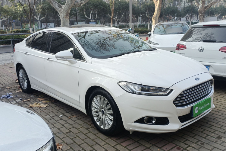 福特 蒙迪欧 2013款 2.0L GTDi200豪华型车身外观3