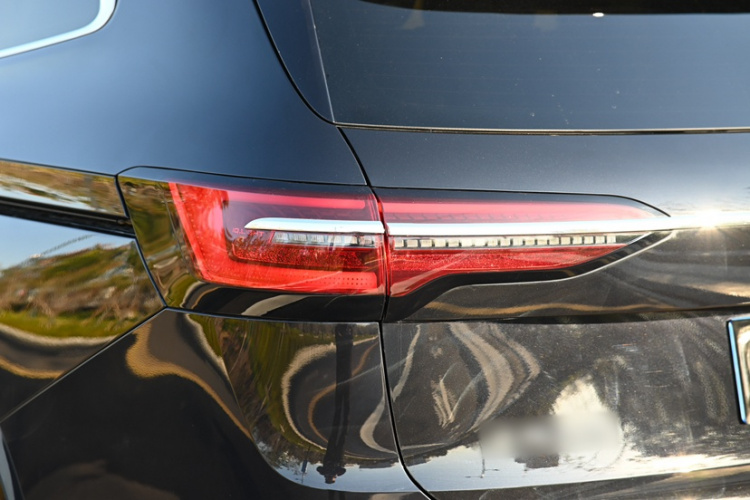 大众 威然 2023款 改款 380TSI 尊驰版车身外观6007