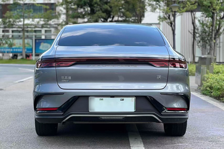 比亚迪 汉 2022款 DM-i 121KM 尊贵型车身外观6005