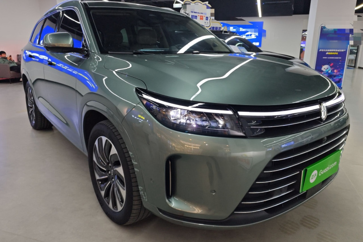 鸿蒙智行 问界M7 2022款 1.5T 后驱舒适版车身外观3