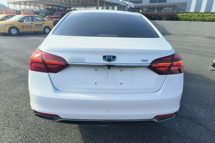 吉利汽车 帝豪 2018款 1.5L CVT向上互联版车身外观6