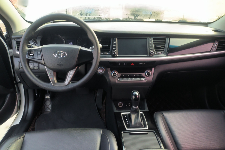 现代 名图 2017款 1.8L 自动智能型GLS 国V中控内饰12