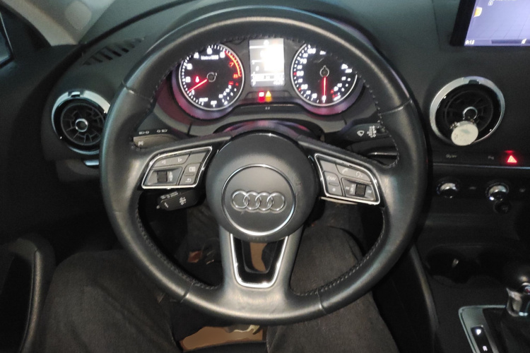 奥迪A3 2020款 Limousine 35 TFSI 时尚型 国VI局部细节13