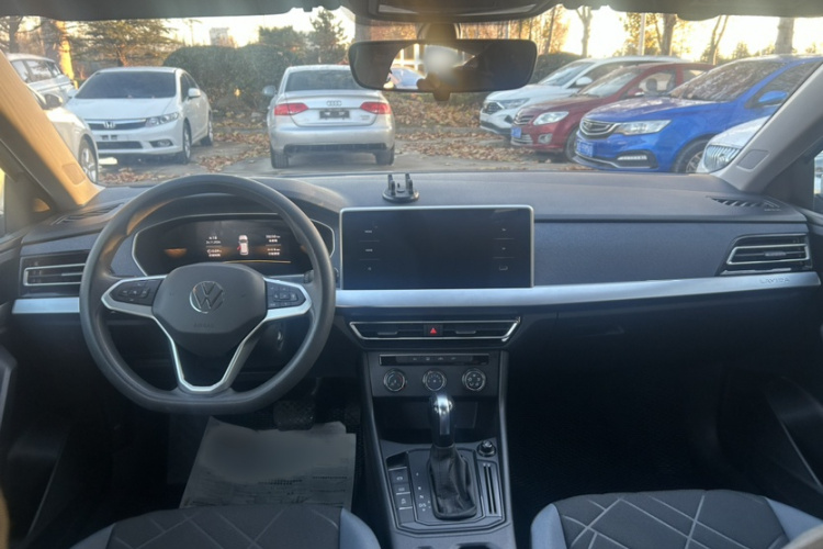 大众 朗逸 2023款 改款 1.5L 自动得逸版中控内饰7001