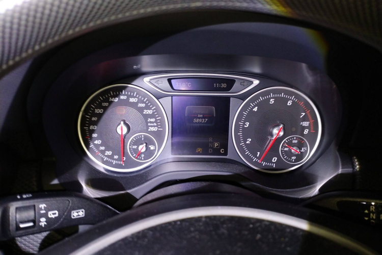 奔驰A级(进口) 2016款 A 180局部细节14