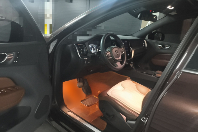 沃尔沃XC60 2021款 T5 四驱智逸豪华版中控内饰20