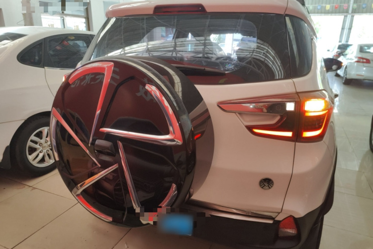 比亚迪 元 2017款 1.5L 自动酷炫互联型车身外观6