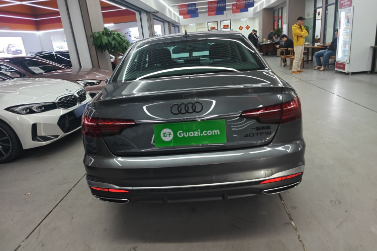 奥迪A4L 2022款 40 TFSI 时尚动感型车身外观6