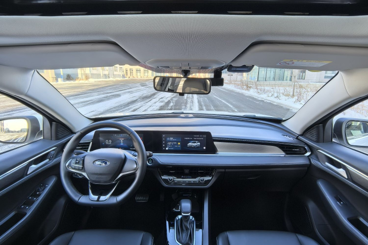 福特 福睿斯 2021款 1.5L 自动钻石版中控内饰7002