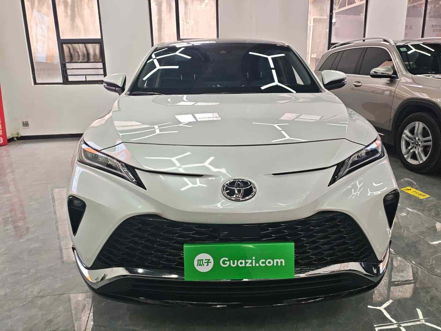 丰田 威飒 2023款 2.0L CVT两驱豪华版(1)