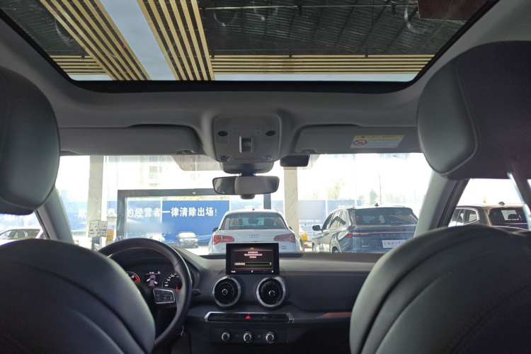 奥迪Q2L 2024款 35TFSI 进取动感型中控内饰22