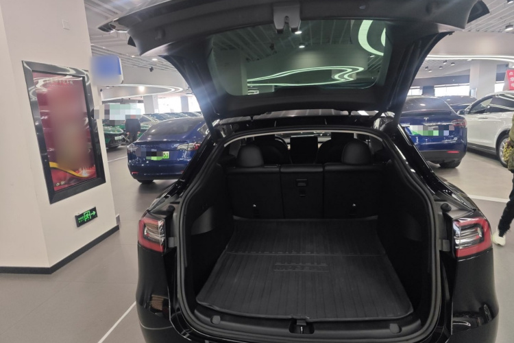 特斯拉 Model Y 2022款 后轮驱动版局部细节23